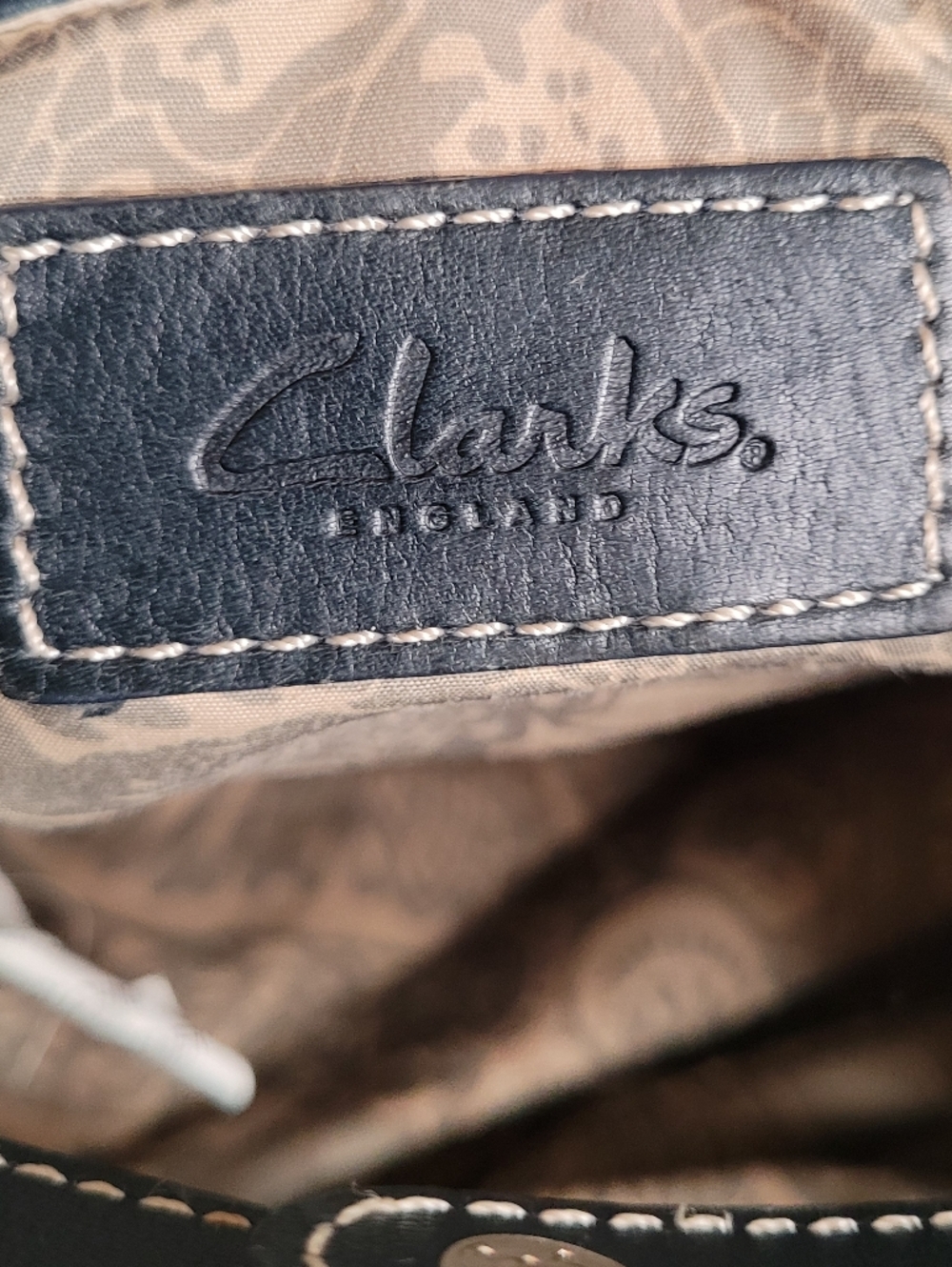 Clarks Small Leather Handbag Tote - Picture 10 of 11